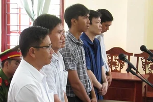 Vụ xử 3 cán bộ ngân hàng: Trả hồ sơ điều tra bổ sung