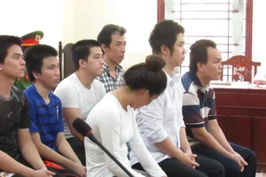 Bán ma túy để lấy vốn... mở shop