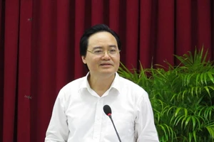 Bộ trưởng Nhạ: Sẽ không còn độc quyền in sách giáo khoa