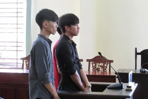 Thanh niên đi tù vì... chơi khăm chủ tiệm Internet