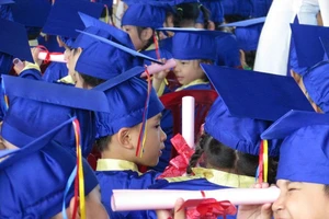 Cần Thơ lấy ý kiến về học phí mầm non, phổ thông