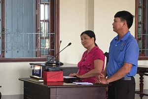 Hai vợ chồng lãnh án vì bắt ông hàng xóm trói vào gốc dừa