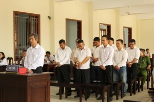 Bắt giam tại toà ba bị cáo vụ ngân hàng thiệt hại 1.800 tỉ