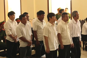 Hoãn xử vụ thiệt hại 1.800 tỉ vì gần 100 người vắng mặt