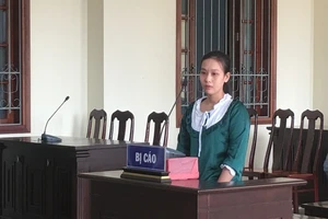 Cô gái có con từ lúc 15 tuổi liên tục ở tù