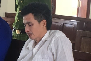 Bị cáo liên tục đi tù khóc, hứa sẽ làm người tốt