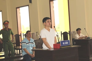 Gia đình gửi đơn xin tòa không cho báo chí chụp ảnh bị cáo