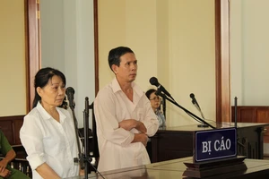 Vợ chồng chủ vựa gạo mượn tiền rồi bỏ trốn bị 30 năm tù