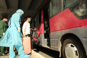 Hơn 700 người xuống sân bay Cần Thơ được cách ly tập trung