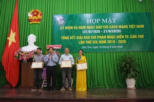 Cần Thơ trao Giải báo chí Phan Ngọc Hiển lần thứ XIV