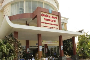 Cần Thơ: 1 người trong khu cách ly dương tính SARS-CoV-2 