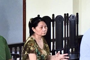 Chủ vựa gạo mượn tiền rồi bỏ trốn được giảm 2 năm tù