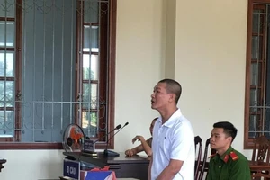 Tình huống gay cấn khi chạm mặt bạn trai của vợ cũ 