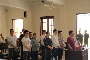 Đòi nợ kiểu xã hội đen, 10 người vướng tù tội