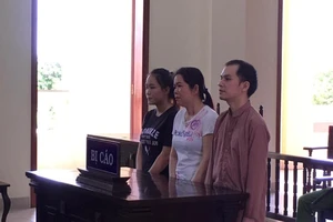 Mẹ, con bị tù vì đưa bé gái 14 tuổi qua Trung Quốc lấy chồng