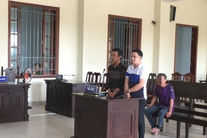 Đập xe xong gọi điện cho chủ ‘Tôi đập xe của anh rồi đó’