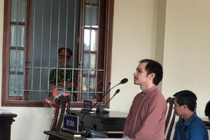 Đưa 2 bé gái 14 tuổi sang Trung Quốc: 16 năm tù