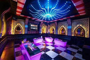 UBND TP Cần Thơ ra văn bản đồng ý cho mở lại các dịch vụ không thiết yếu từ ngày 13-3. Ảnh: NN