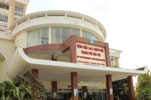 Cần Thơ thông báo về 5 người nghi nhiễm SARS-CoV-2