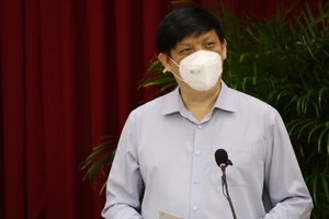 Bộ trưởng Y tế: Cần Thơ phải đẩy nhanh xét nghiệm và giãn cách thật nghiêm