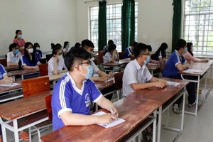 Học sinh nơi khác tránh dịch ở Cần Thơ làm sao để được đi học ?