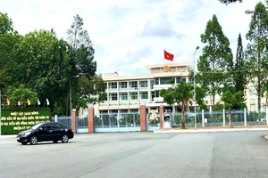 Cần Thơ: Duyệt mua sắm vật tư y tế ở ba cơ sở với hơn 100 tỉ