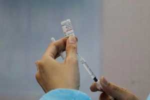 Nhiều tỉnh miền Tây đồng loạt tiêm Vero Cell, thêm nhiều ca khỏi bệnh