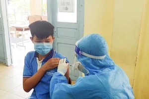 F0 tại miền Tây mỗi ngày tăng cao, nhiều người tiêm mũi 2 vẫn nhiễm