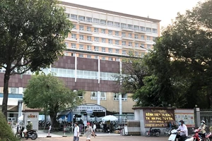 Nhân viên BV Đa khoa TP Cần Thơ phù phép nước lọc thành hóa chất Việt Á: Không khởi tố giám đốc bệnh viện