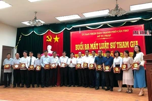 Cần Thơ: 35 luật sư tham gia vào đề án thí điểm “Luật sư công”