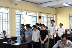 Bị cáo chơi số đề hàng chục tỉ ‘tính chơi thắng để dành làm từ thiện’