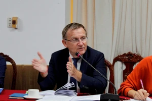 Dự án kè sông Cần Thơ hơn ngàn tỉ không thể hoàn thành như kế hoạch 