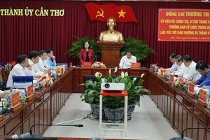 Trưởng Ban Tổ chức Trung ương: Cần Thơ phải tập trung được đội ngũ cán bộ giỏi