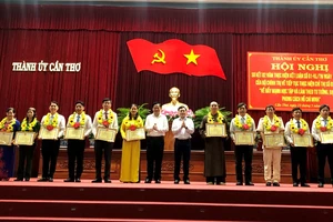 Cần Thơ: Tuyên dương 61 tập thể, cá nhân học, làm theo tư tưởng, đạo đức Hồ Chí Minh