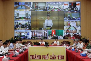 Bộ trưởng Bộ TT&TT: Đến năm 2025, có trên 90% hồ sơ giải quyết trực tuyến