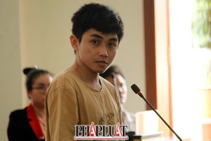 Tài công tay không lừa tiền tỉ các chủ tiệm vật liệu xây dựng