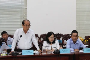 Cần Thơ: Đại biểu lo lắng đến 31-12 cầu Trần Hoàng Na vẫn chưa xong