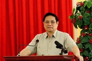 Thủ tướng tiếp xúc cử tri huyện Vĩnh Thạnh, TP Cần Thơ