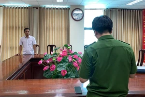 Truy tố 2 đăng kiểm viên với cáo buộc trục lợi hàng tỉ đồng 