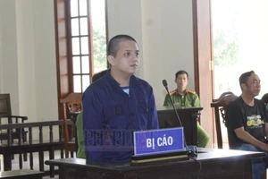 Chủ vựa rau mất 800 triệu đồng vì tin nhầm con bạc ‘nổ’ có công ty thiết bị điện