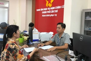 Cần Thơ dừng hai điểm tiếp nhận hồ sơ tại phường Phú Lợi và Vị Tân