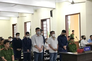 Cựu giám đốc Trung tâm đăng kiểm xe cơ giới ở Cần Thơ bị phạt 11 năm tù 