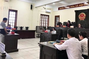 Gây rối trật tự tại toà khi ly hôn, người đàn ông bị phạt 1 năm tù