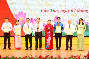 TP Cần Thơ: 66 tác phẩm đoạt giải cuộc thi chính luận bảo vệ nền tảng tư tưởng của Đảng