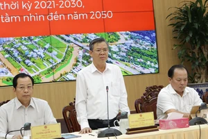 Cần Thơ phân công nhiệm vụ của Chủ tịch và các Phó Chủ tịch UBND TP