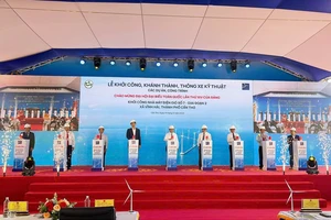  7 công trình, dự án hơn 8.000 tỉ ở Cần Thơ chính thức khánh thành, khởi công 