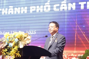 Bảo vệ danh dự nghề nghiệp luật sư qua đạo đức và chất lượng dịch vụ