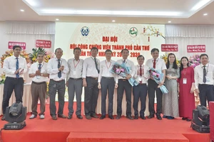 Ông Nguyễn Thanh Đình giữ chức Chủ tịch Hội Công chứng viên TP Cần Thơ 