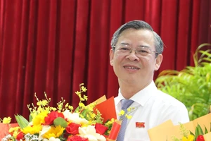 Ông Trương Cảnh Tuyên tái đắc cử Chủ tịch UBND TP Cần Thơ nhiệm kỳ mới