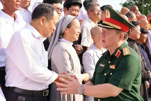 Đại tướng Nguyễn Trọng Nghĩa gặp mặt 100 già làng, trưởng thôn, người có uy tín khu vực Nam Bộ